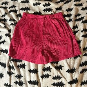 Pink textured shorts that are nice and airy for summer!